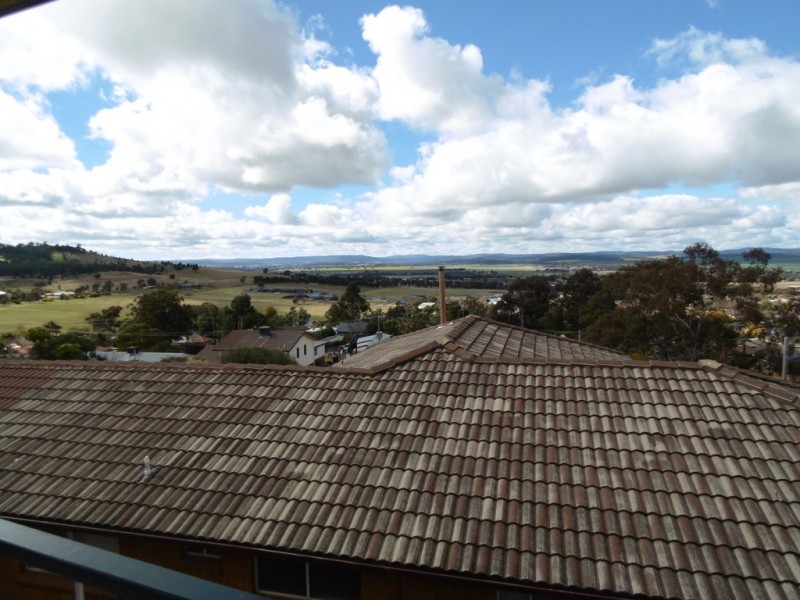 40 Barton St, Parkes NSW 2870