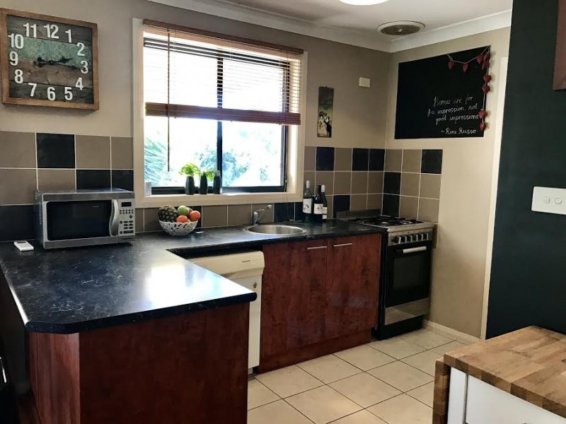 14 George Field Drive, Parkes NSW 2870