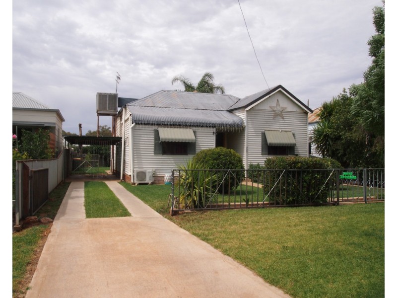 20 Orange Street, Condobolin NSW 2877