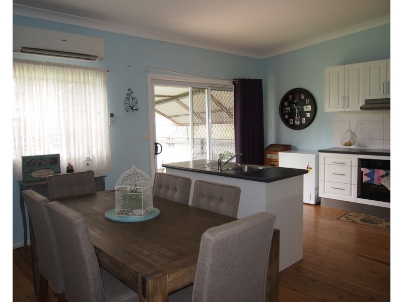 20 Orange Street, Condobolin NSW 2877