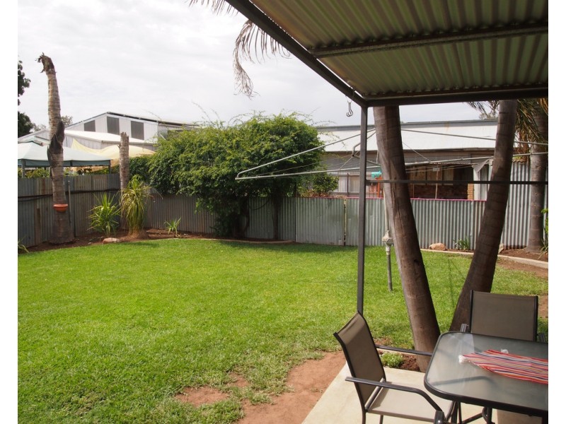 20 Orange Street, Condobolin NSW 2877
