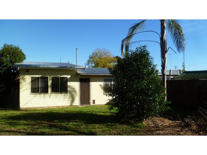 31 Orange Street, Condobolin NSW 2877