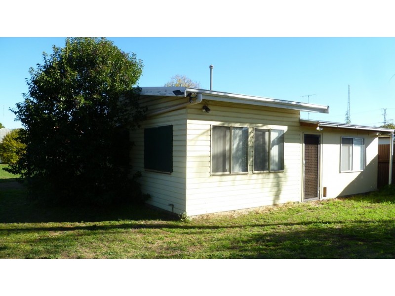 31 Orange Street, Condobolin NSW 2877