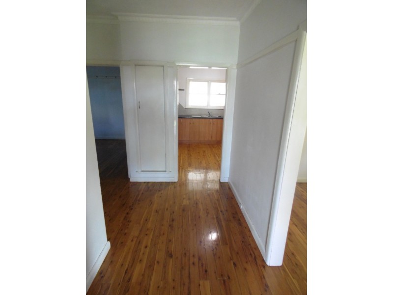 15 Coronation Avenue, Parkes NSW 2870