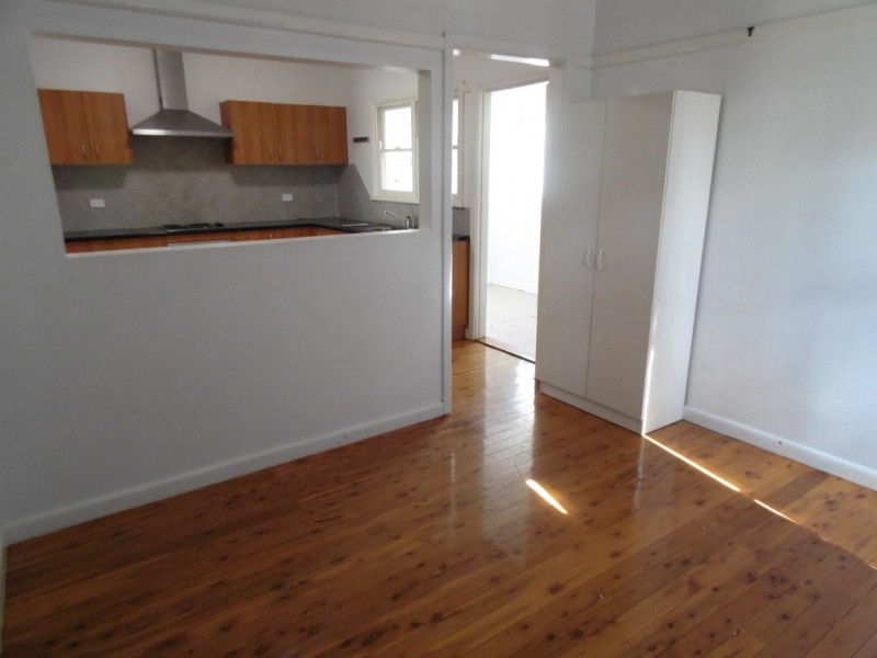 15 Coronation Avenue, Parkes NSW 2870