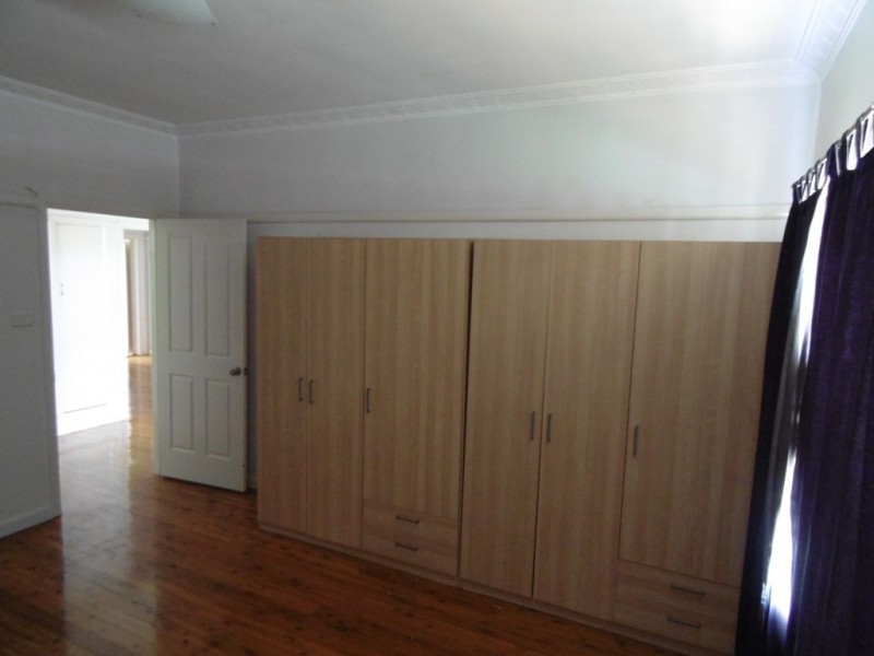 15 Coronation Avenue, Parkes NSW 2870