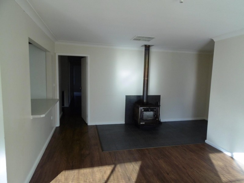 15 Glenhaven Avenue, Parkes NSW 2870
