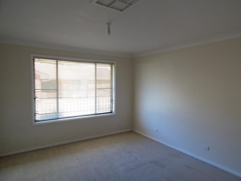 15 Glenhaven Avenue, Parkes NSW 2870