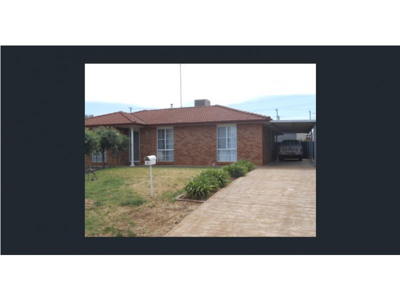 6 Carinya Street, Parkes NSW 2870