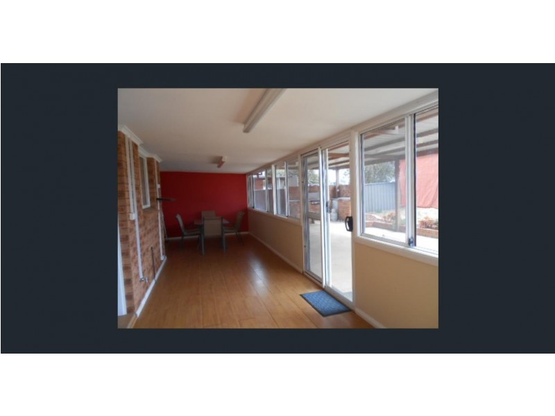 6 Carinya Street, Parkes NSW 2870