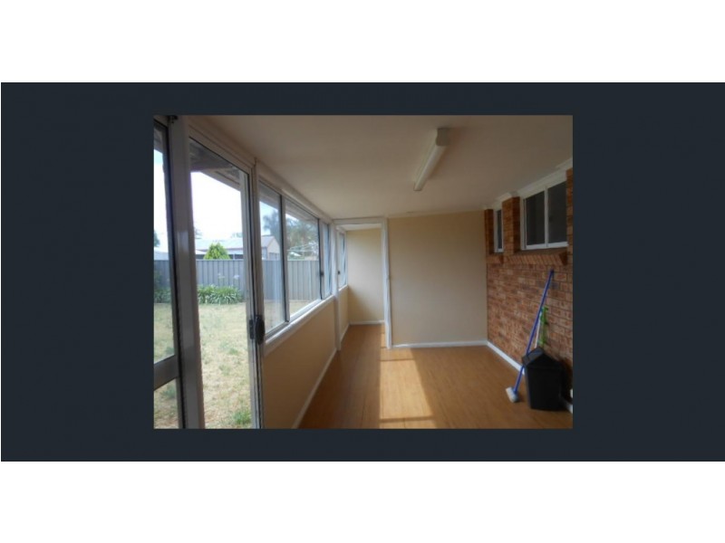 6 Carinya Street, Parkes NSW 2870