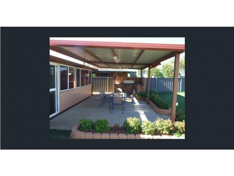 6 Carinya Street, Parkes NSW 2870