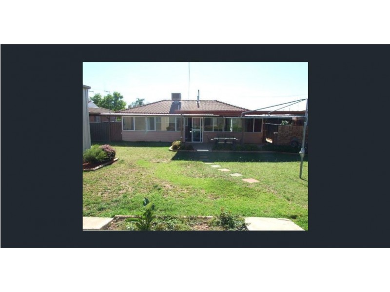 6 Carinya Street, Parkes NSW 2870
