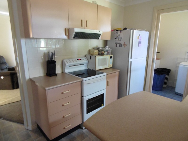 3 Guillan Place, Parkes NSW 2870