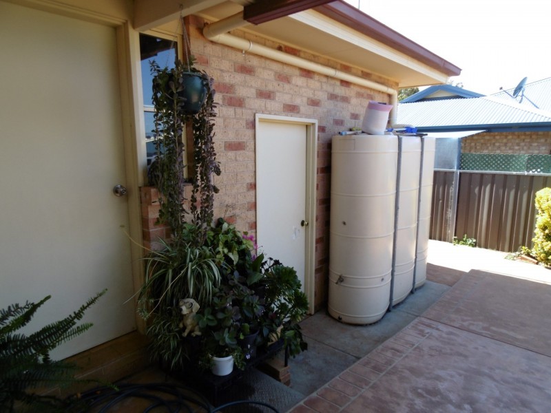 3 Guillan Place, Parkes NSW 2870