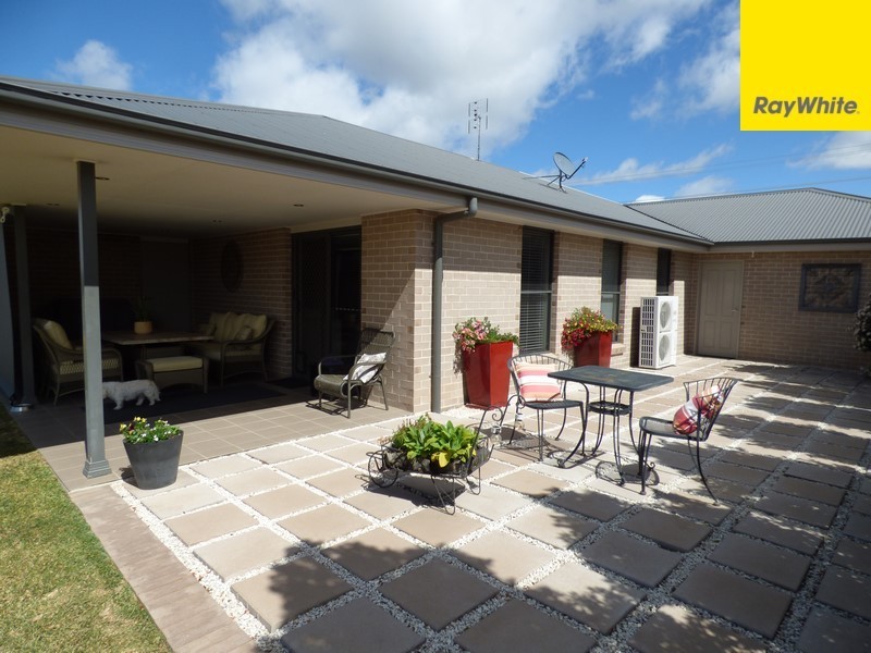 89 York Street, Forbes NSW 2871