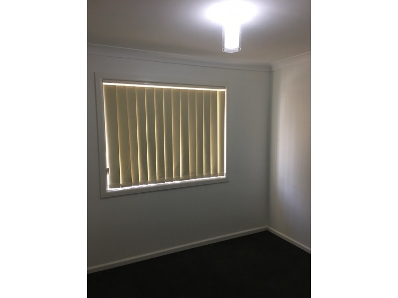 6 Woodward Street, Parkes NSW 2870