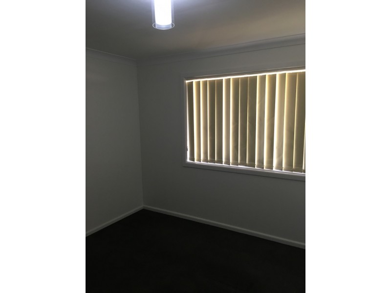 6 Woodward Street, Parkes NSW 2870