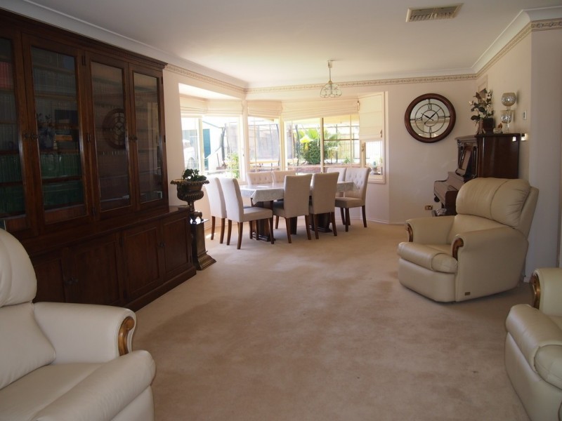 89 Officers Parade, Condobolin NSW 2877