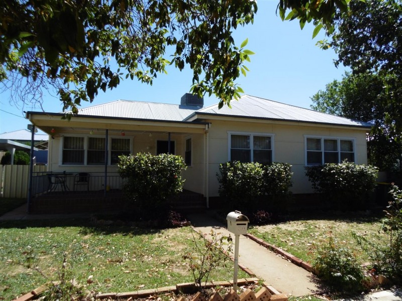 30 Want Street, Parkes NSW 2870