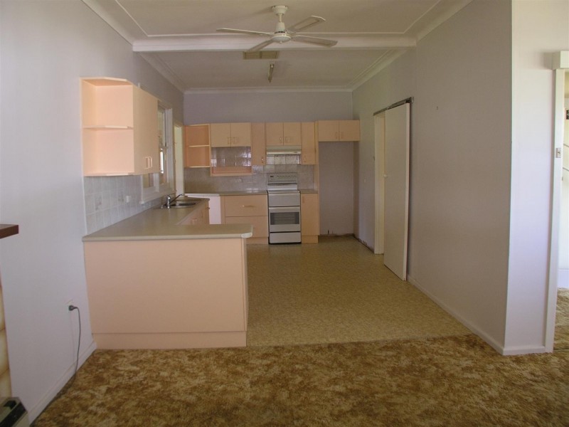 30 Want Street, Parkes NSW 2870