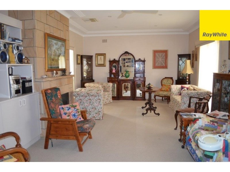 144 Farnell Street, Forbes NSW 2871