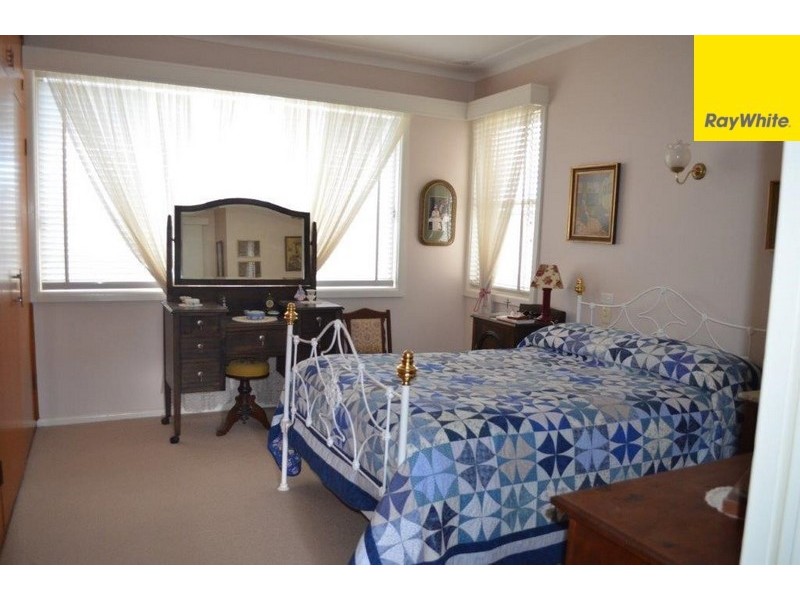 144 Farnell Street, Forbes NSW 2871