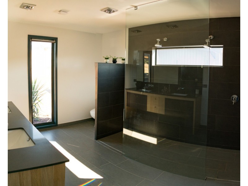 35 Cherry Gardens Lane, Parkes NSW 2870