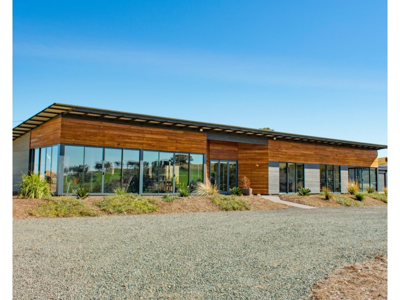 35 Cherry Gardens Lane, Parkes NSW 2870