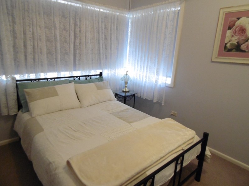 86 Euchie Street, Peak Hill NSW 2869