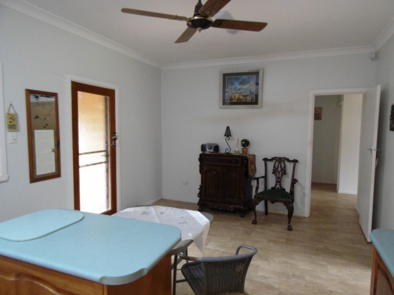 86 Euchie Street, Peak Hill NSW 2869