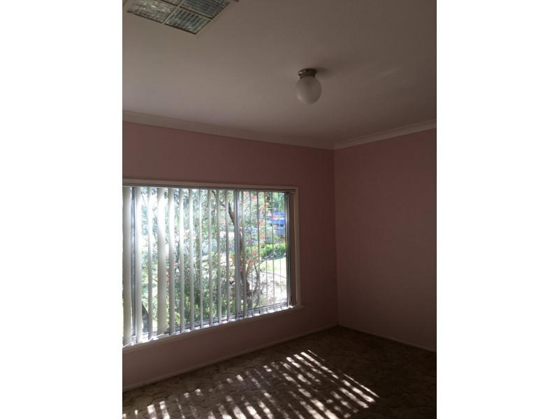 11 Thornbury Street, Parkes NSW 2870