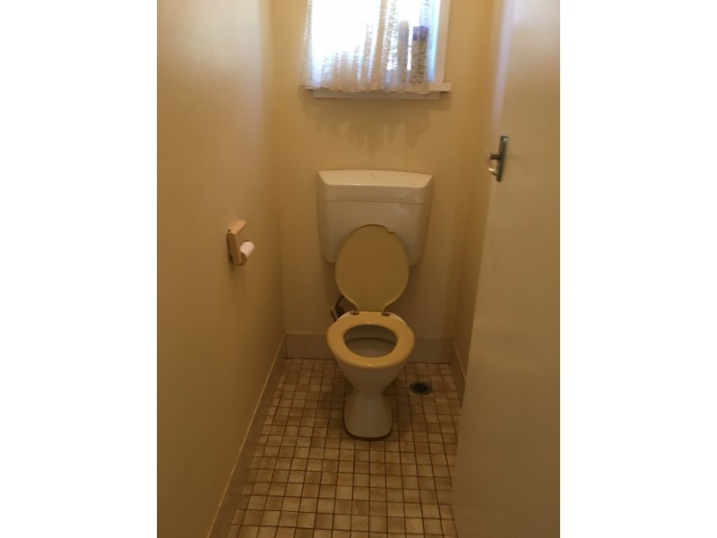 11 Thornbury Street, Parkes NSW 2870