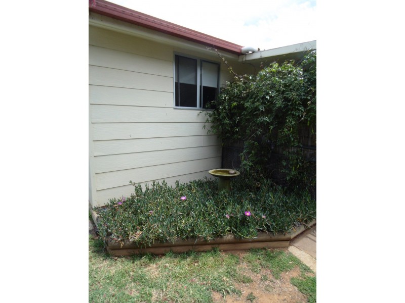 4 Rose Street, Parkes NSW 2870