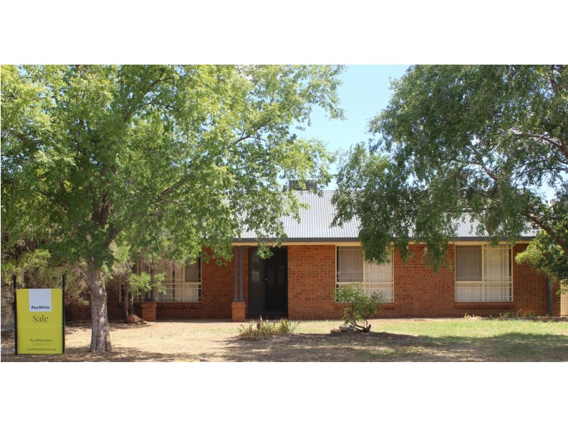 155 Condobolin Road, Parkes NSW 2870