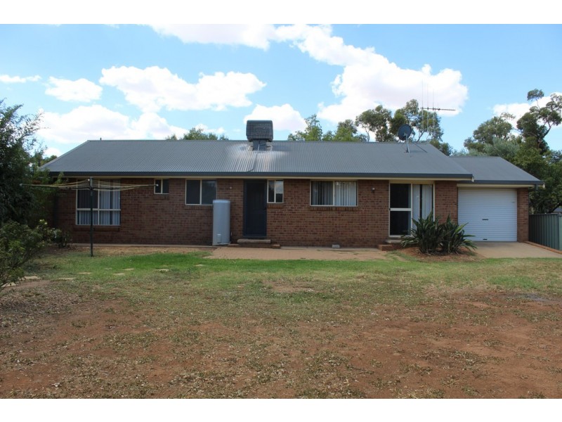 155 Condobolin Road, Parkes NSW 2870