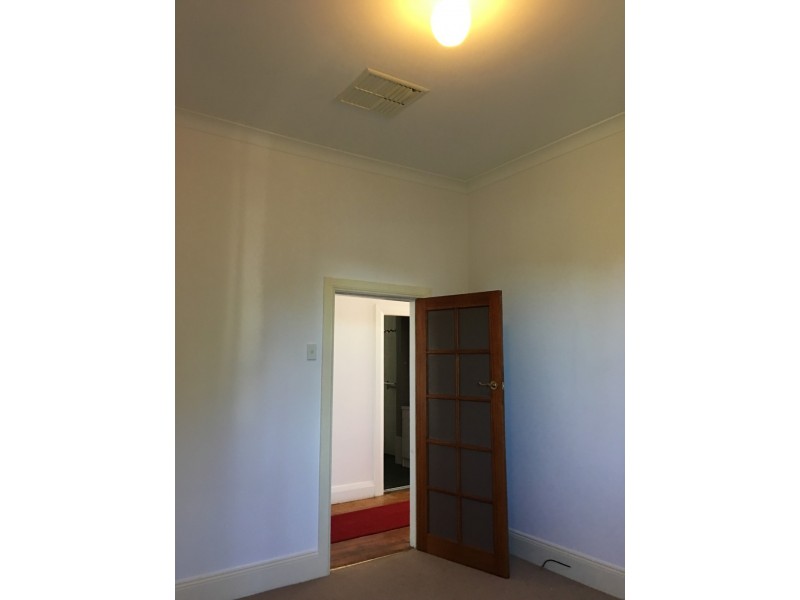 6 William Street, Parkes NSW 2870