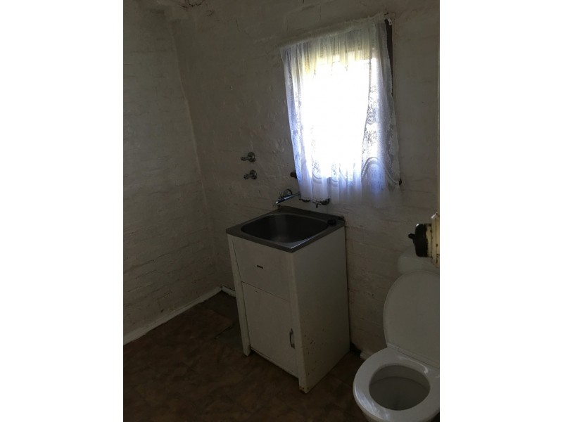 6 William Street, Parkes NSW 2870