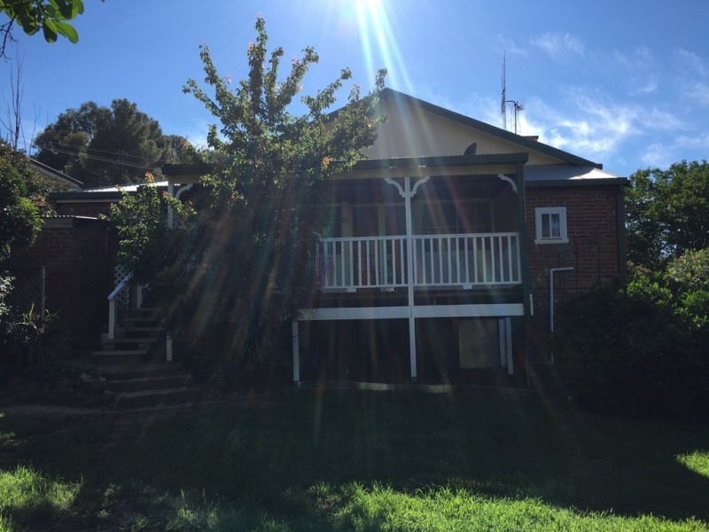 6 William Street, Parkes NSW 2870