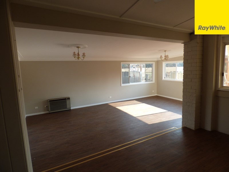 17 Grevillea Avenue, Eugowra NSW 2806