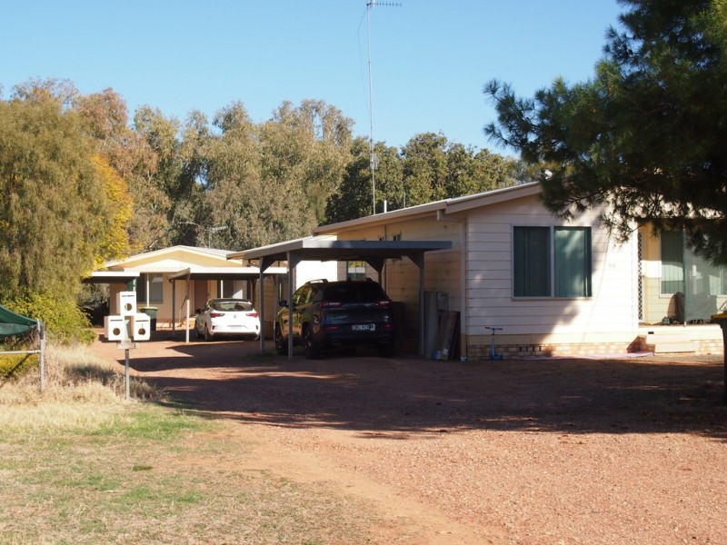 98 Officers Parade, Condobolin NSW 2877