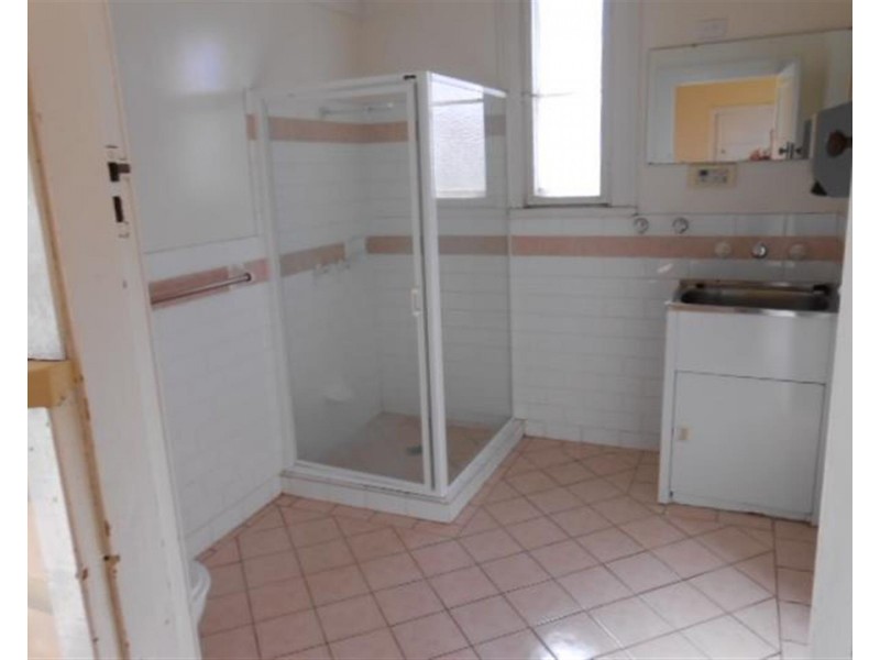 32 May Street, Parkes NSW 2870