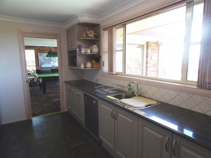 5 Glenwarrie Place, Parkes NSW 2870
