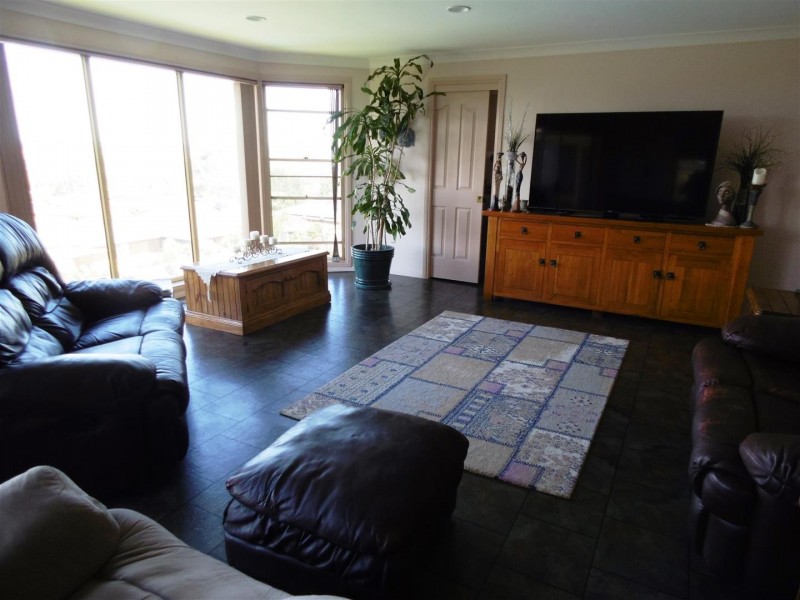 5 Glenwarrie Place, Parkes NSW 2870