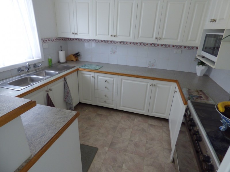 83 Ferry Street, Forbes NSW 2871