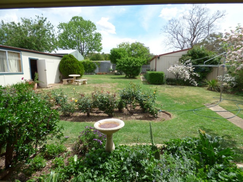 83 Ferry Street, Forbes NSW 2871