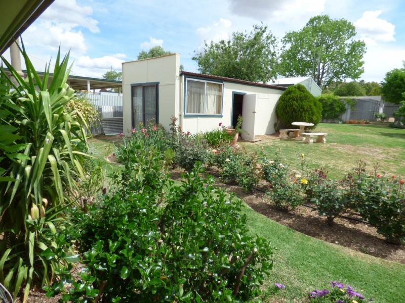 83 Ferry Street, Forbes NSW 2871