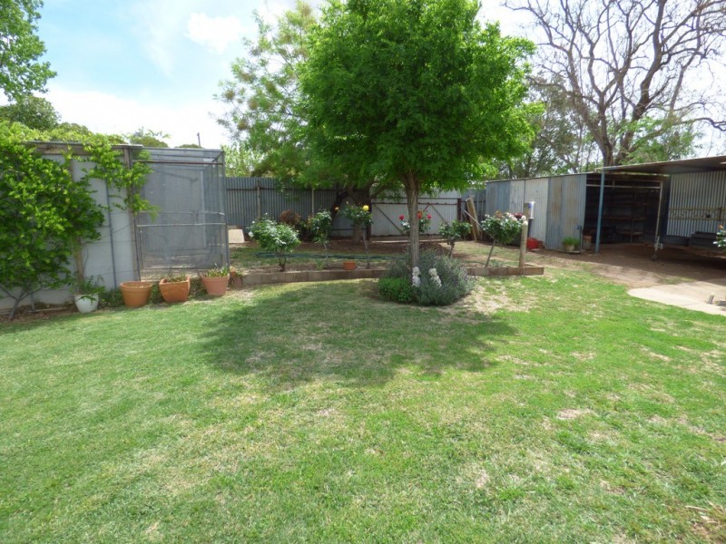 83 Ferry Street, Forbes NSW 2871