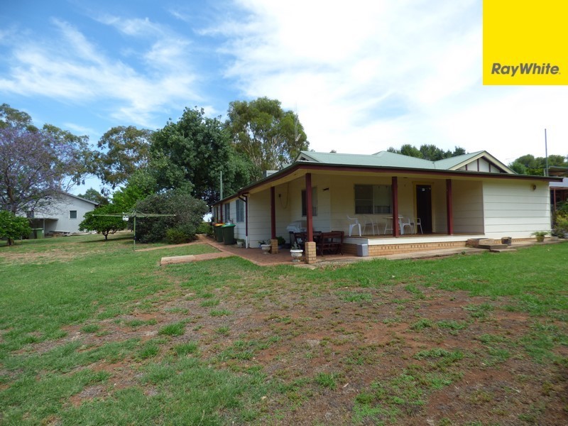 211 Edward Street, Forbes NSW 2871