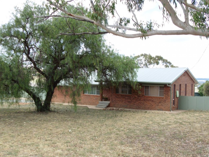 61 Lorking Street, Parkes NSW 2870